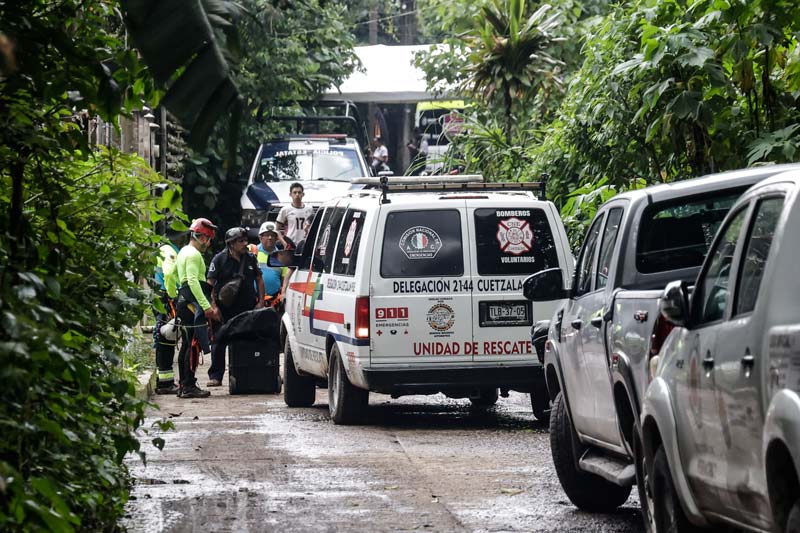 Hallan a dos de las tres personas desaparecidas en la Gruta de Chichicazapan, en Cuetzalan
