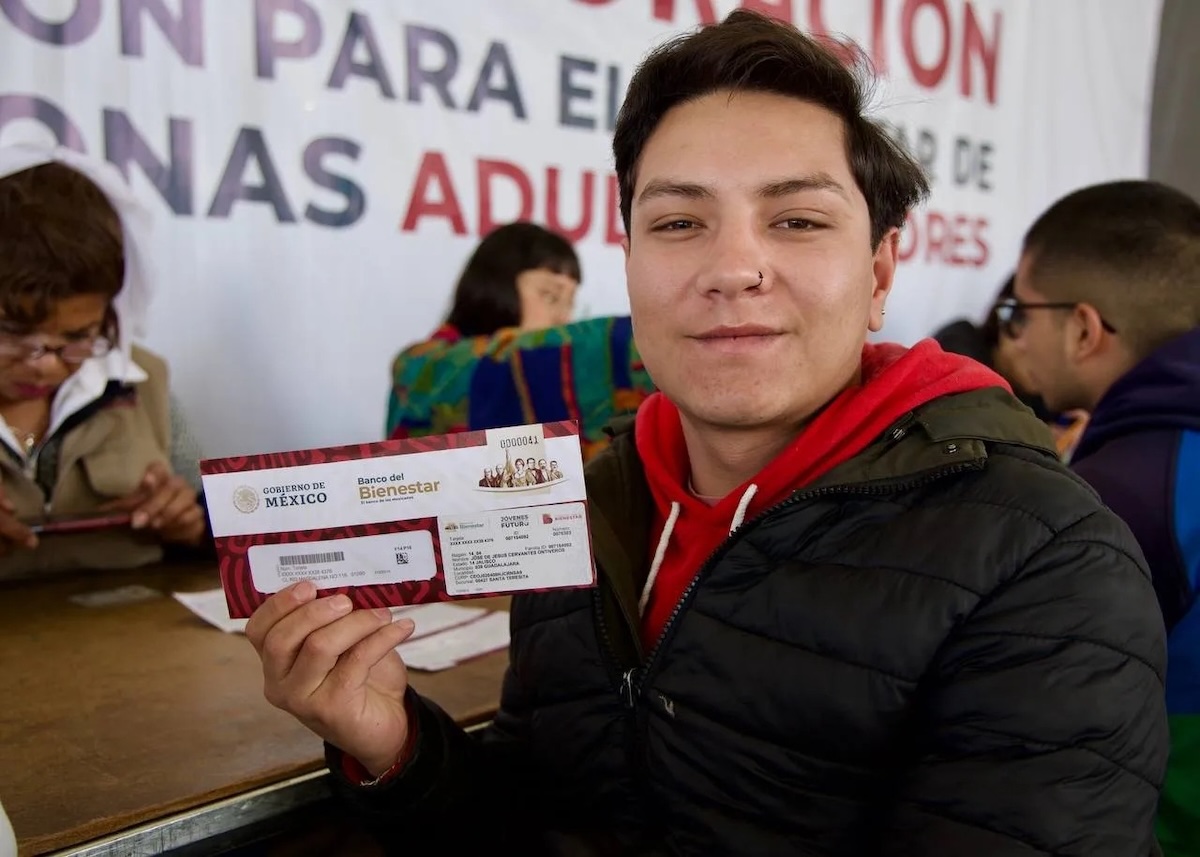 Jóvenes cosntruyendo el futuro