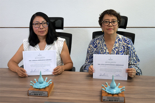 Adriana Hernández Sánchez y Julia Judith Mundo Hernández