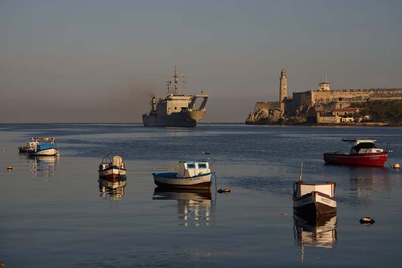 México envía dos barcos con ayuda humanitaria a Cuba en plena crisis