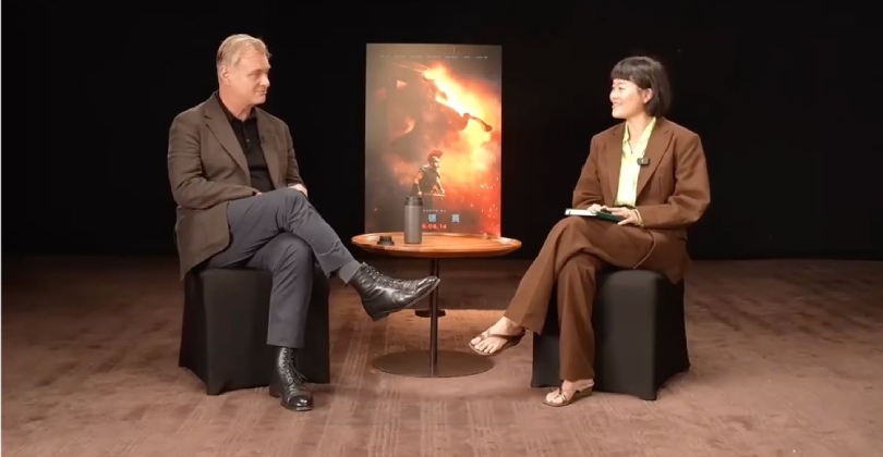 El director británico fue gratamente sorprendido por la entrevistadora china