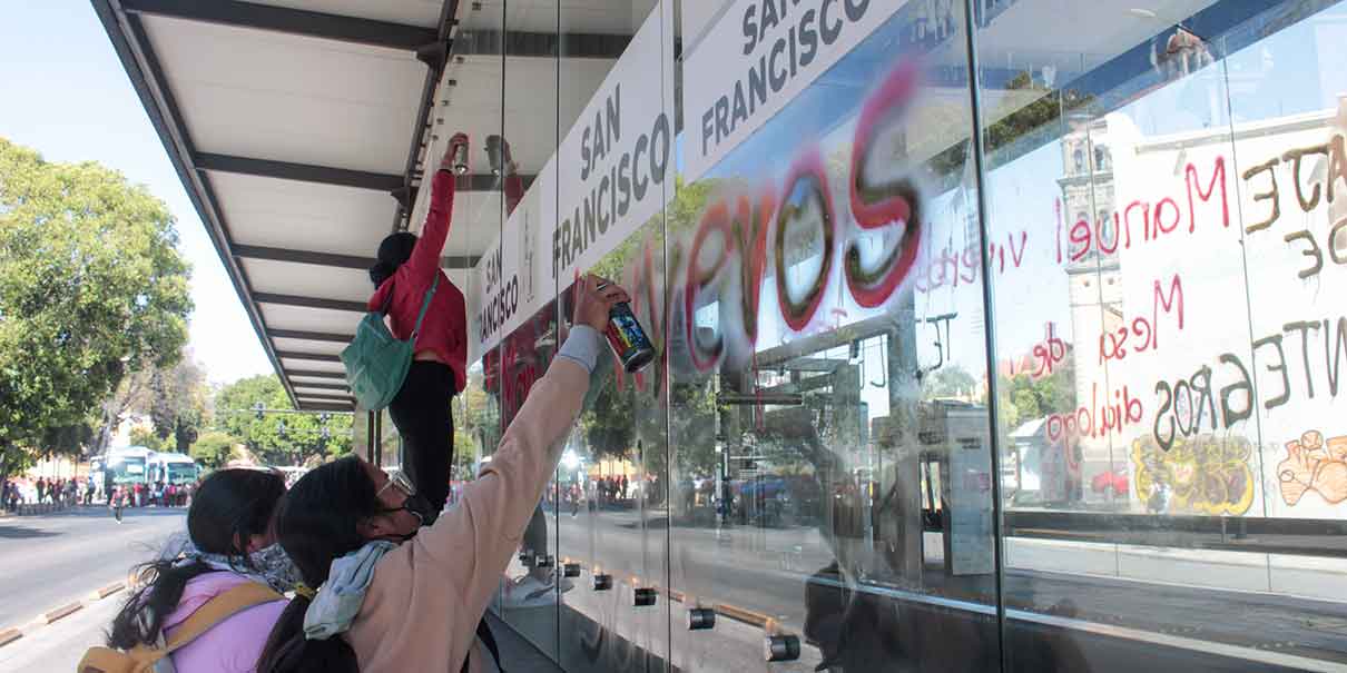 Normalistas de Teteles