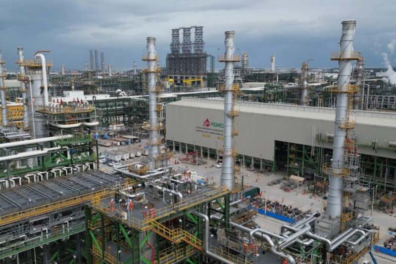Nueva fuga en la refinería Olmeca provoca conato de incendio en Dos Bocas