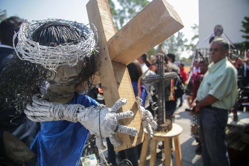 Presenta actividades para celebrar la Santa Cruz en el Seminario Palafoxiano