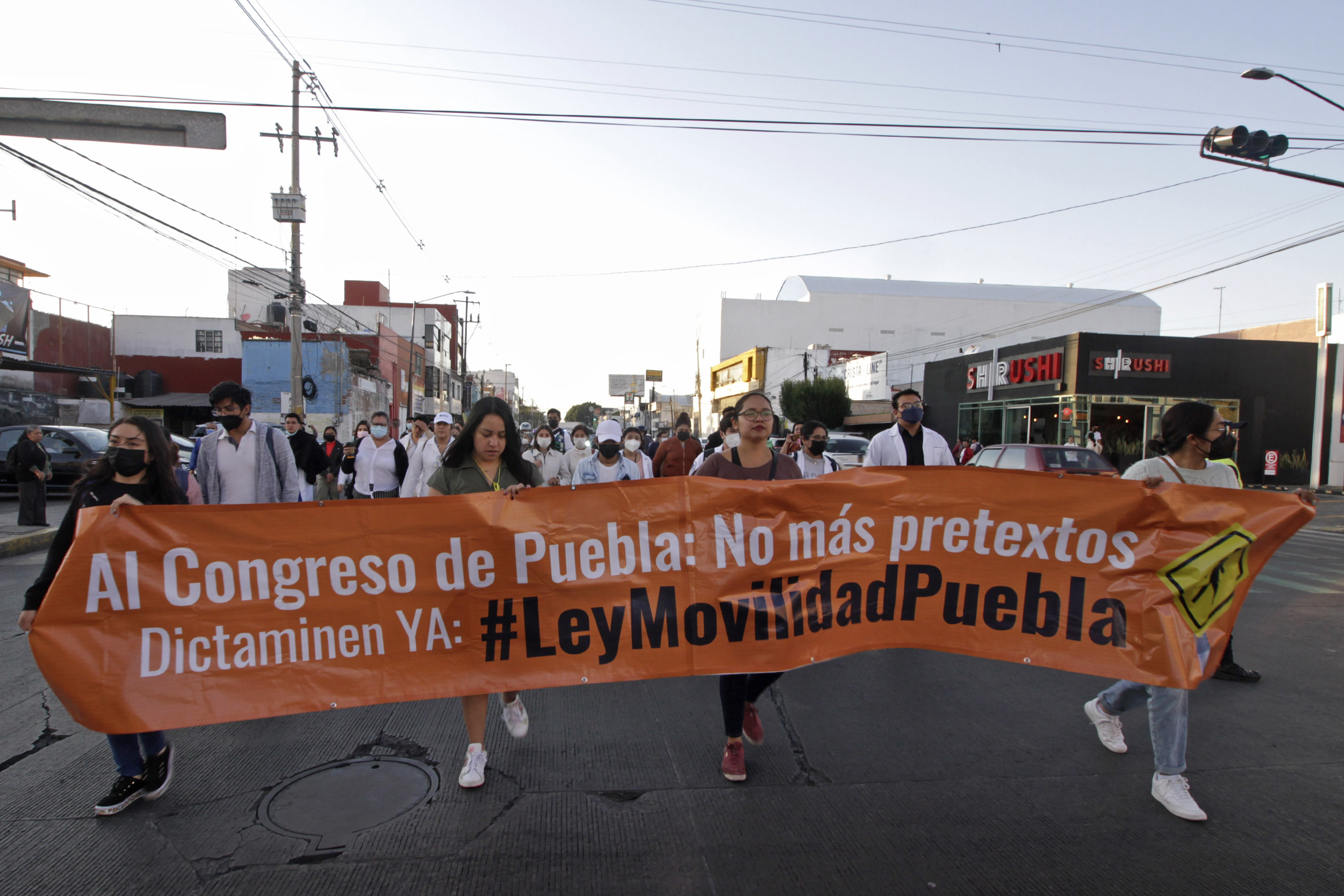 marcha alumnos de medicina BUAP