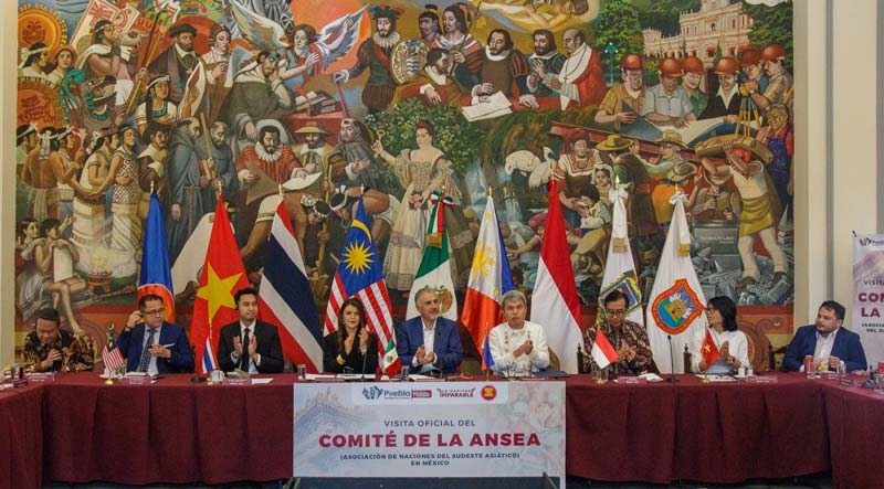 Puebla abre puertas a inversión internacional con diplomáticos de Asia