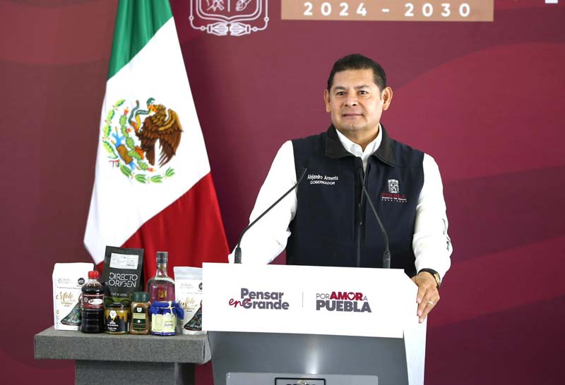 Puebla construye más de mil 600 viviendas en San José Chiapa