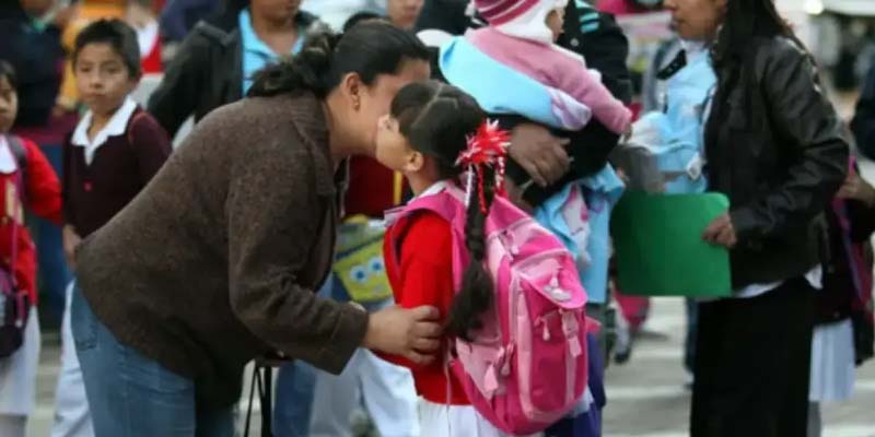 Regresan a clases más de 23 millones de alumnos en México tras Semana Santa 2026