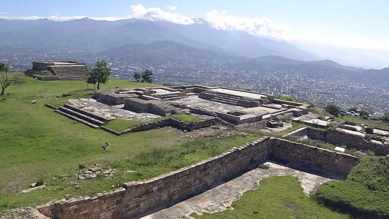 Santa María Atzompa, Oaxaca: historia zapoteca, barro verde y un mirador natural del Valle que te sorprenderá
