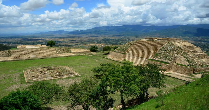 Santa María Atzompa, Oaxaca: historia zapoteca, barro verde y un mirador natural del Valle que te sorprenderá