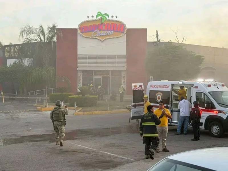 Sicarios incendian casino en Culiac谩n y dejan un muerto; violencia persiste pese a operativo
