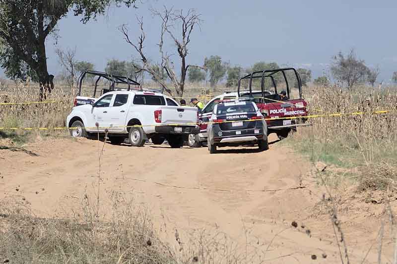 Tiran cuerpo embolsado en calles de Coronango y ejecutan a tortillero en Amozoc