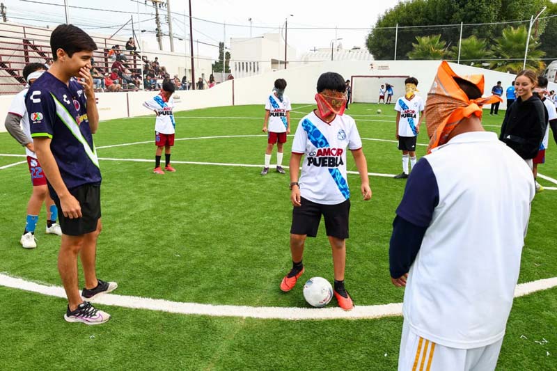 Topos FC Puebla lleva el fútbol inclusivo a jóvenes de San Pedro Cholula