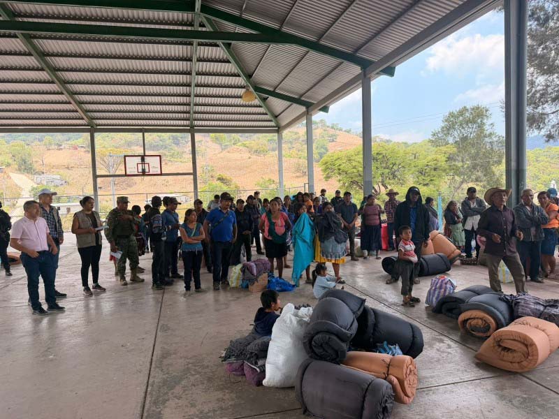 Tras la violencia, pobladores retornan a sus hogares en Chilapa, Guerrero