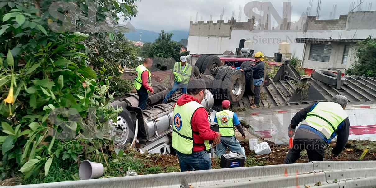 Volcadura en Huauchinango