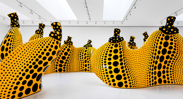  Yayoi Kusama
