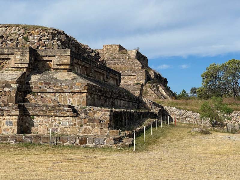 Zona Arqueológica de Monte Albán: la antigua capital zapoteca que domina Oaxaca desde las alturas
