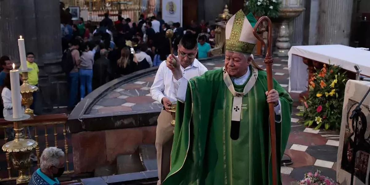 Construir un país de paz para enfrentar la inseguridad, pide arzobispo de Puebla