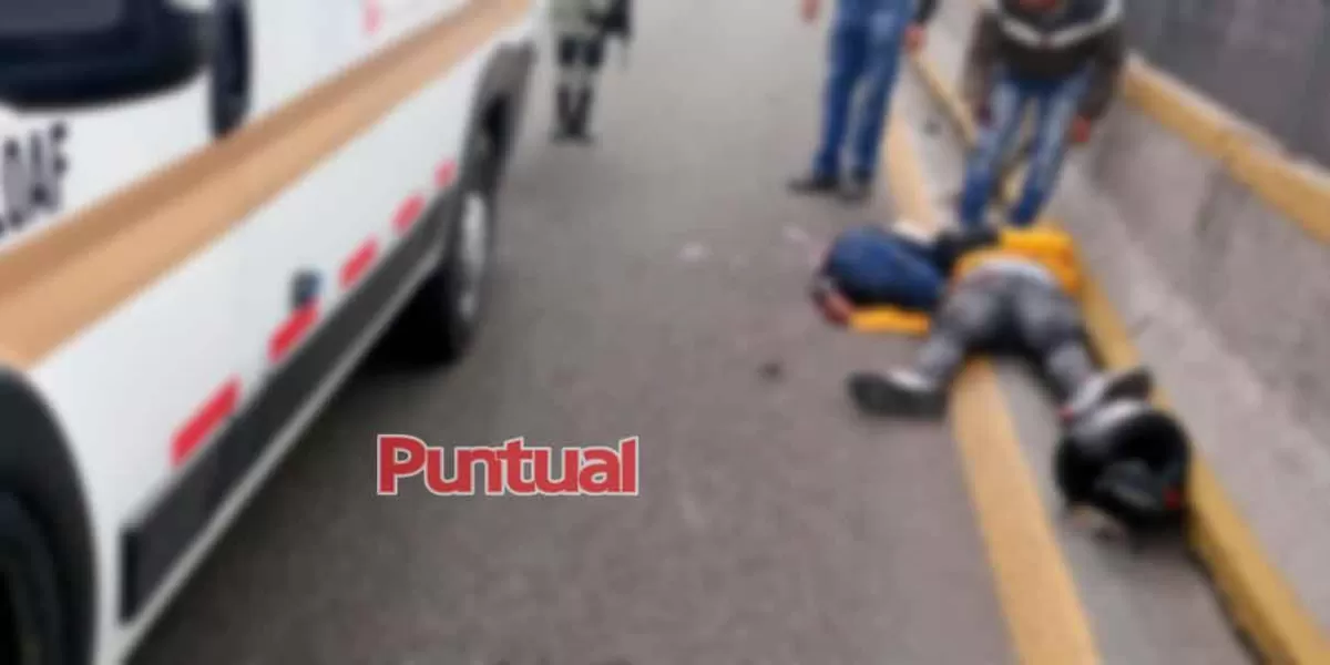 Motociclista derrapa y pierde un brazo sobre la México-Puebla