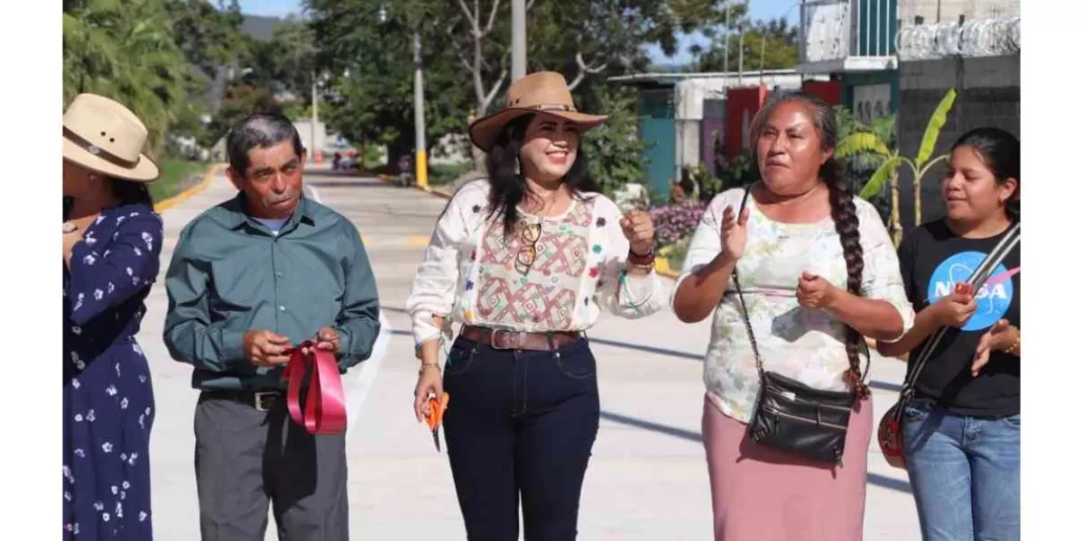 Irene Olea Torres lleva infraestructura a comunidades más rezagadas de Izúcar