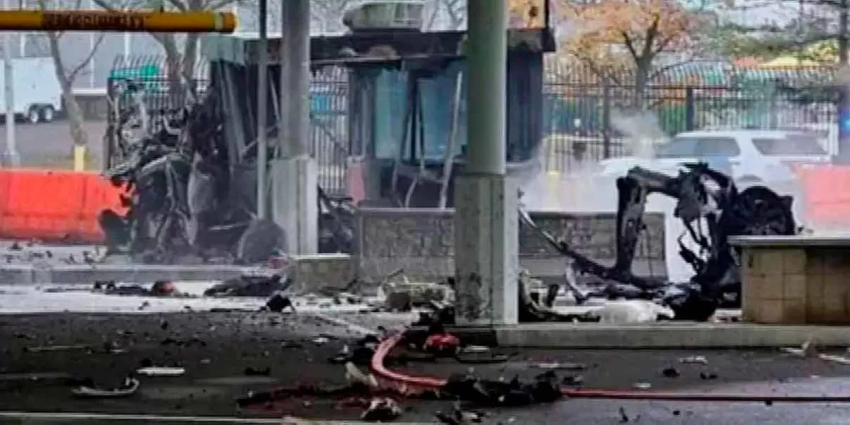 VIDEOS. Muer3n dos personas en explosión de coche en cruce fronterizo entre Canadá y EU