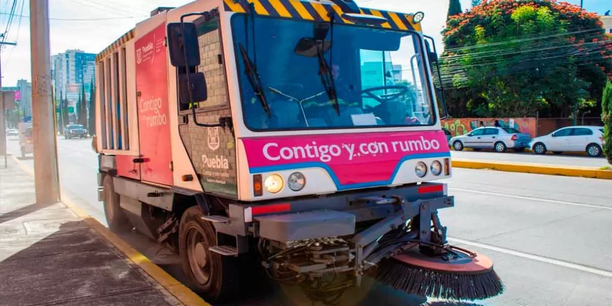 Puebla capital con más de 34 mil kilómetros de vialidades limpias