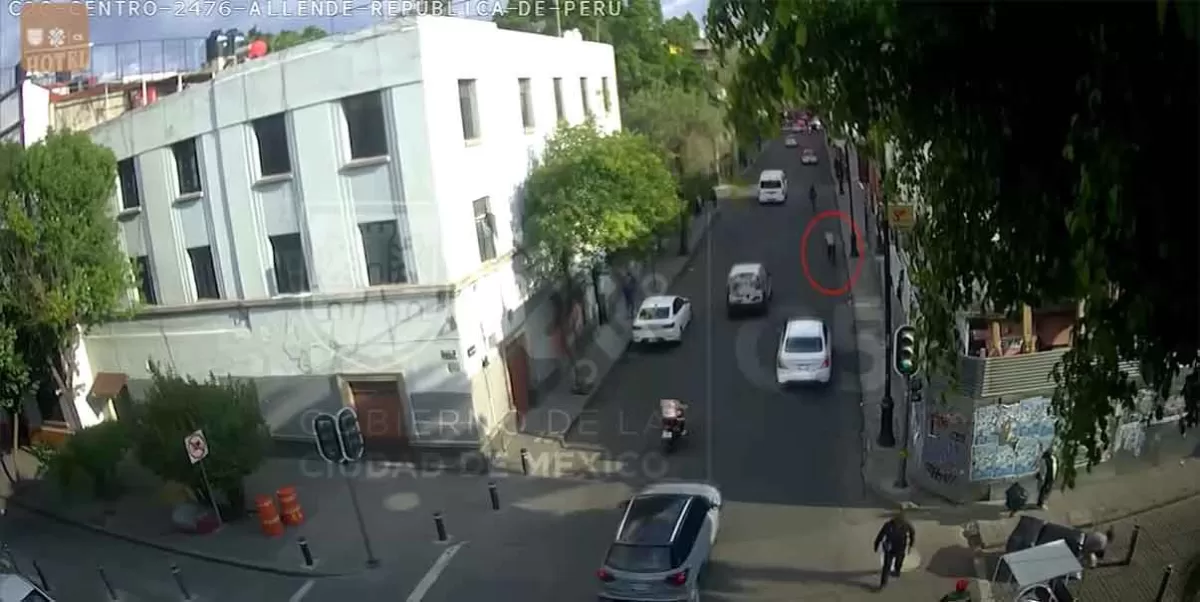 VIDEO. Ciclista le dispara en la pierna a hombre cargaba mercancía en un diablito en la CDMX