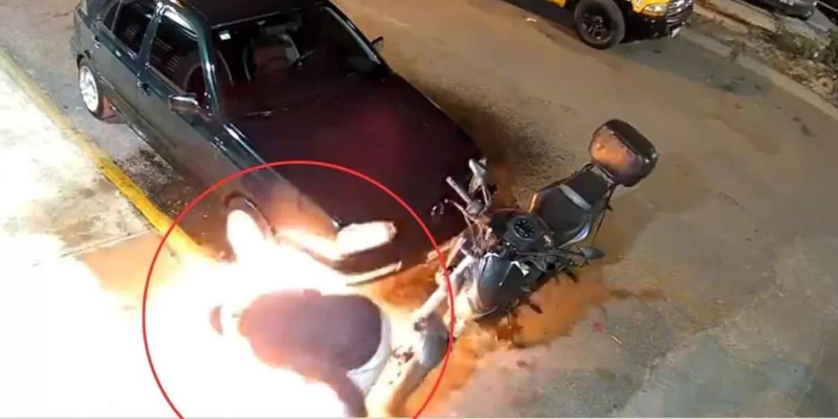 VIDEO. MI PRIMERA CHAMBA, sujeto intenta incendiar un auto y termina quemado 