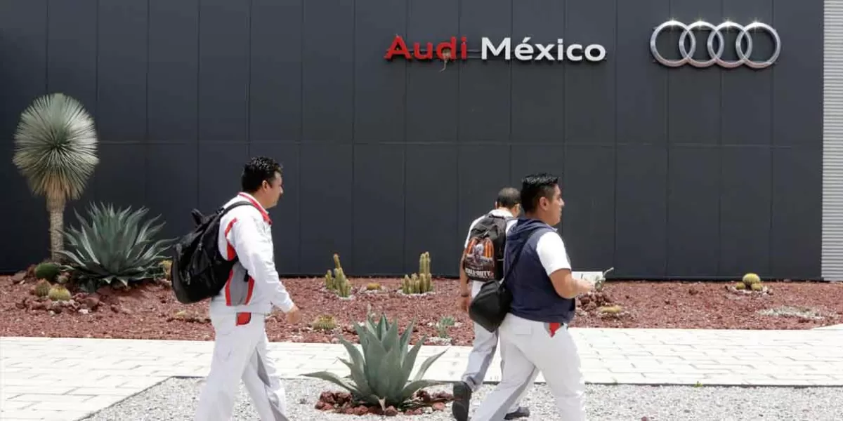 Trabajadores de Audi rechazaron 4.3% de alza salarial, quieren el 17%