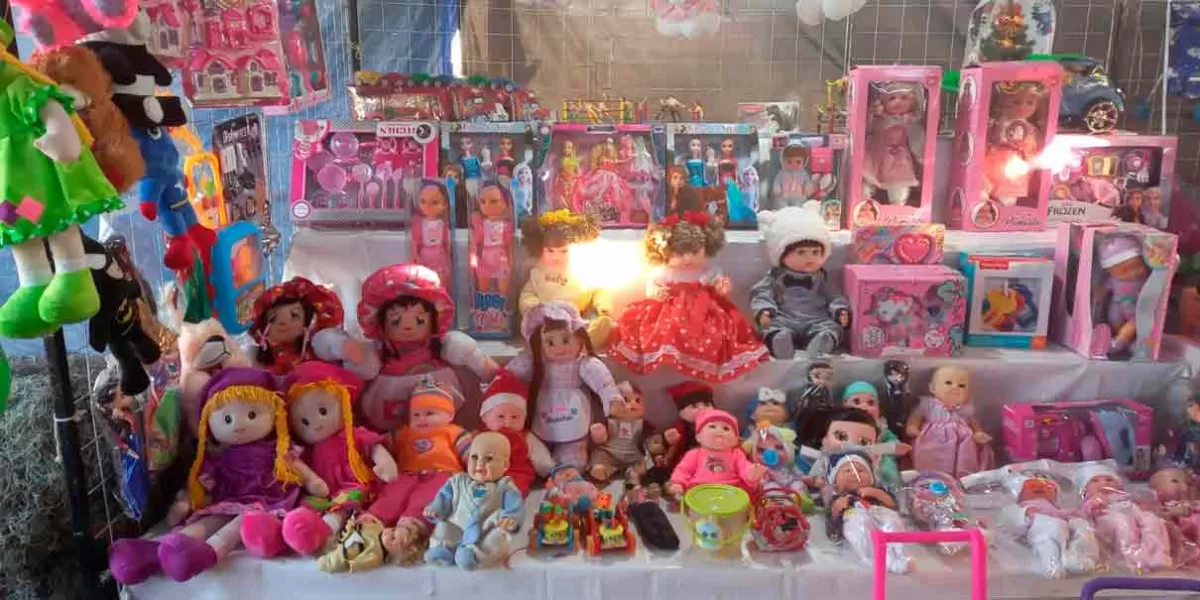 Doble operativo mantuvo la seguridad en Izúcar durante venta de juguetes