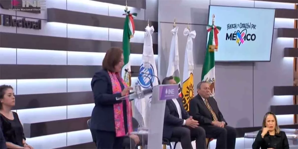 En el INE, Xóchitl Gálvez realiza su registro como candidata presidencial