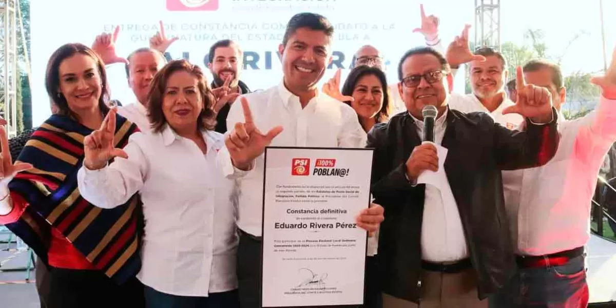 PSI entrega constancia a Eduardo Rivera, es el candidato oficial de “Mejor Rumbo Para Puebla”