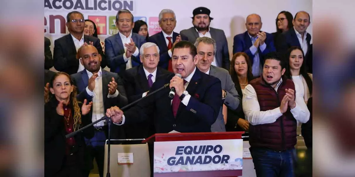 Armenta presenta a su “Equipo Ganador" rumbo a la gubernatura de Puebla