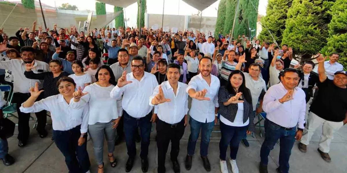 Lalo Rivera escuchó necesidades de Tepeaca previo al inicio de campaña
