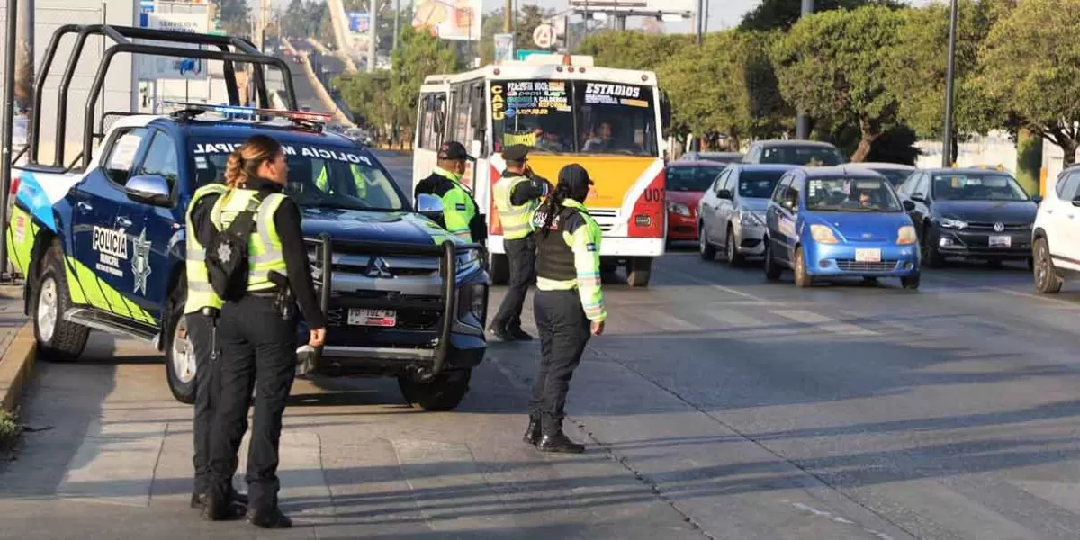 Continúan operativos de seguridad en transporte público de Puebla