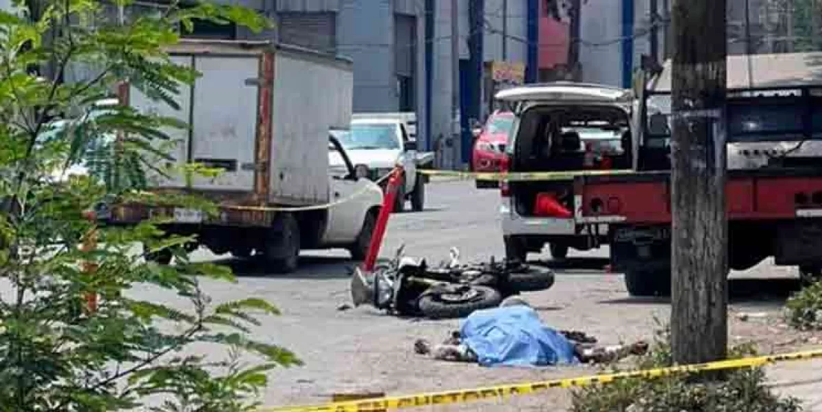 Víctima de asalto persigue a sus verdugos hasta arrollarlos con su camioneta en San Nicolás