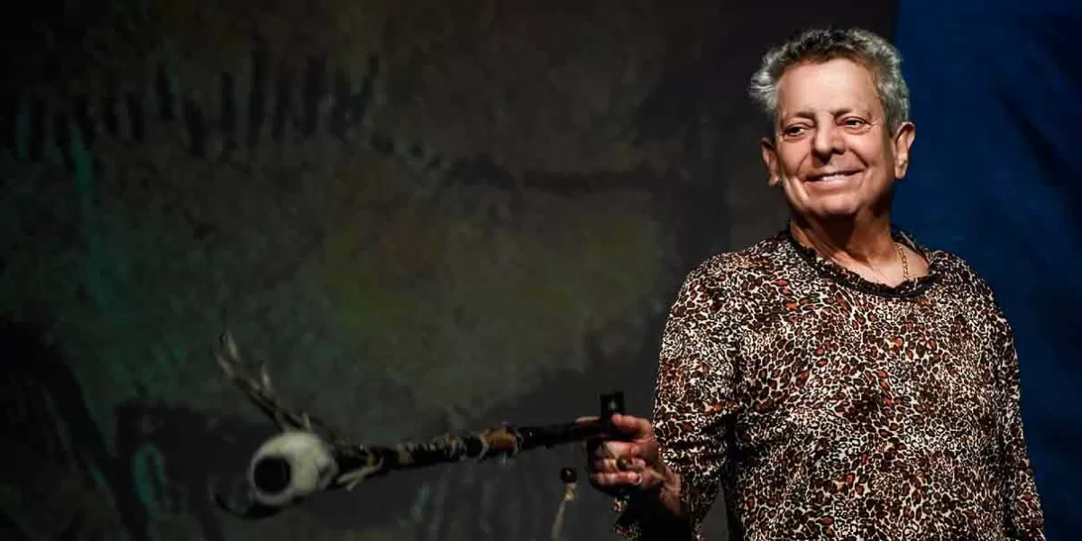 César Bono en Puebla con gira de despedida del monólogo “Defendiendo al Cavernícola”