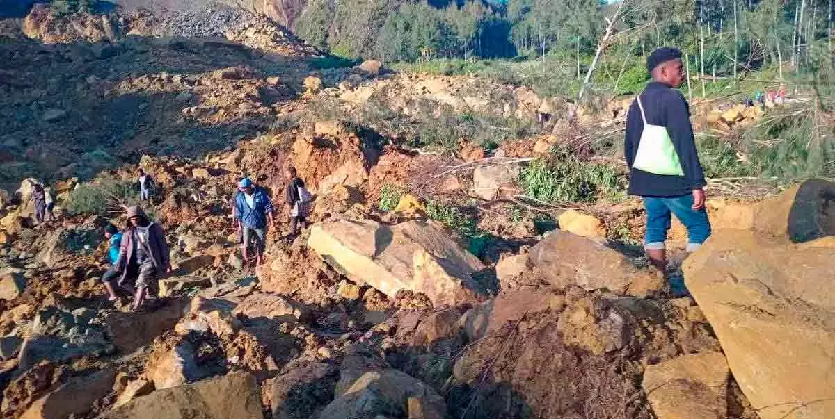 Desprendimiento de tierra “enterró vivas a más de dos mil personas” en Papúa Nueva Guinea