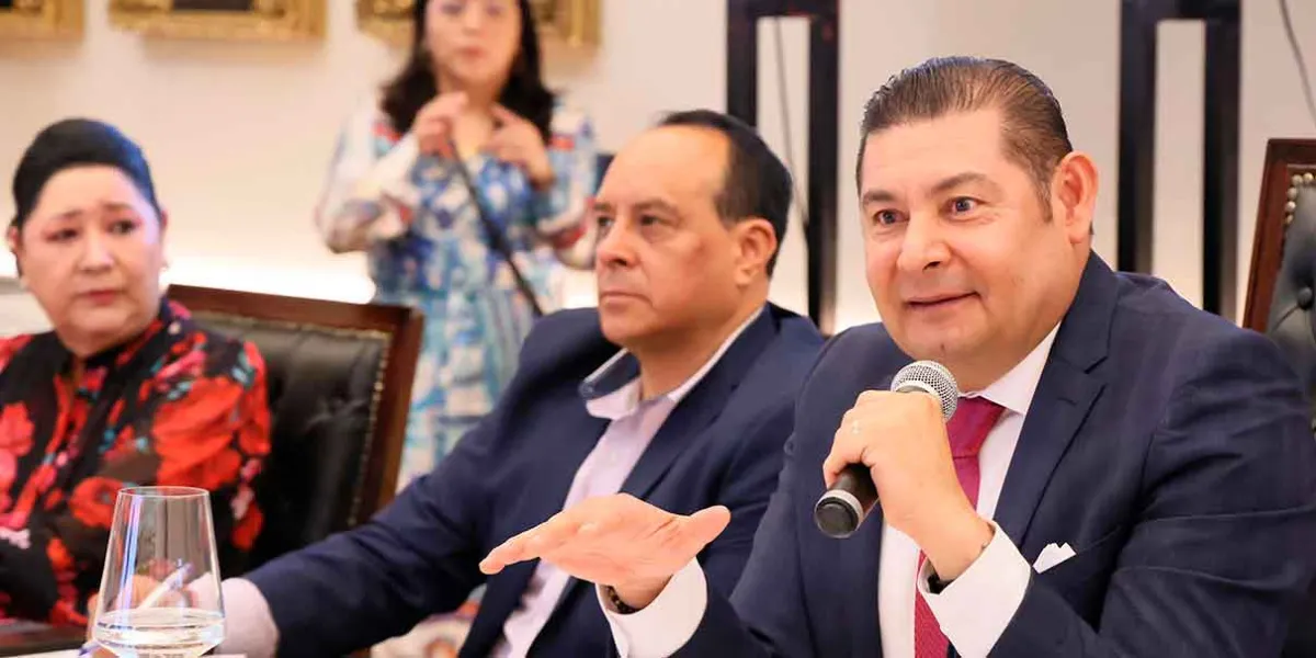 Armenta anuncia alianza respetuosa con medios en Puebla