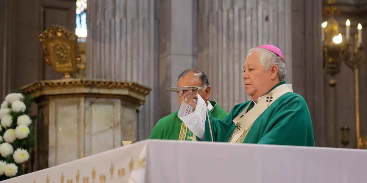 Para recuperar el tejido social, arzobispo de Puebla pide congruencia