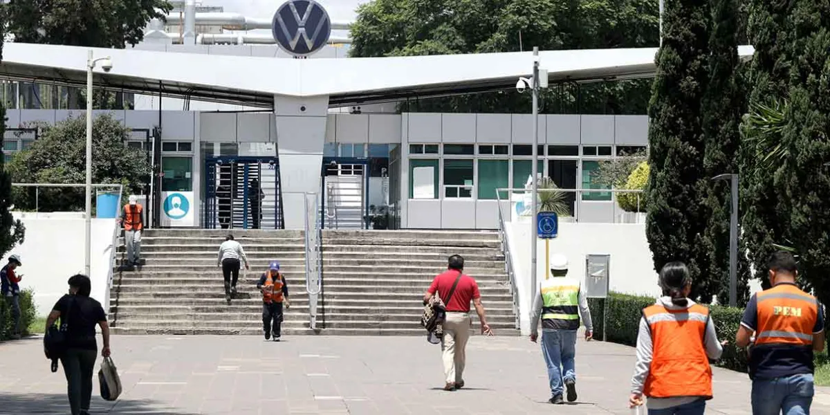 A tres días de las votaciones, VW ofrece 200 bases a trabajadores eventuales