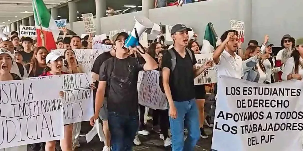Estudiantes piden diálogo en torno a la reforma judicial
