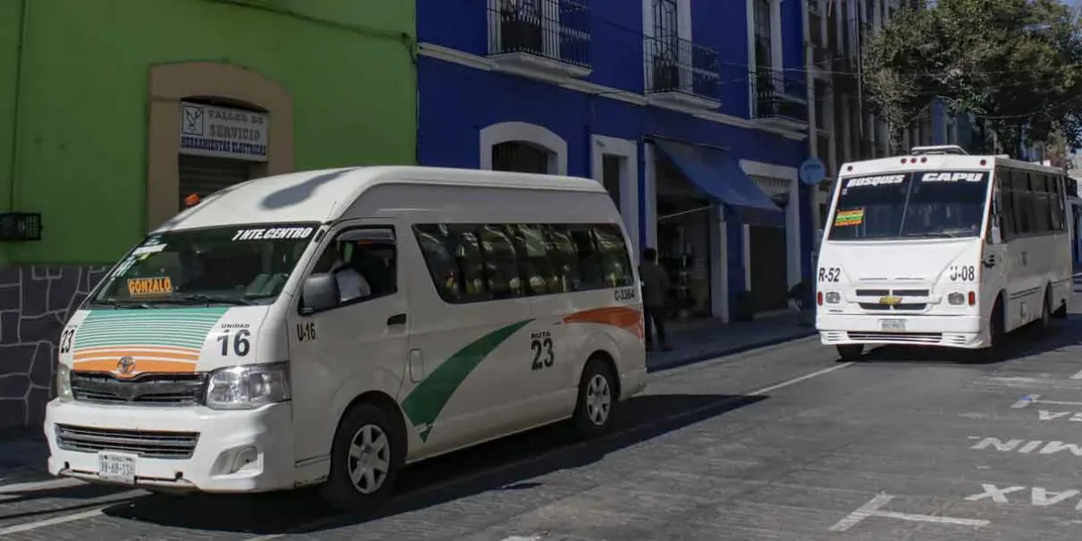 Transportistas van a reunión con autoridades para aumentar el pasaje