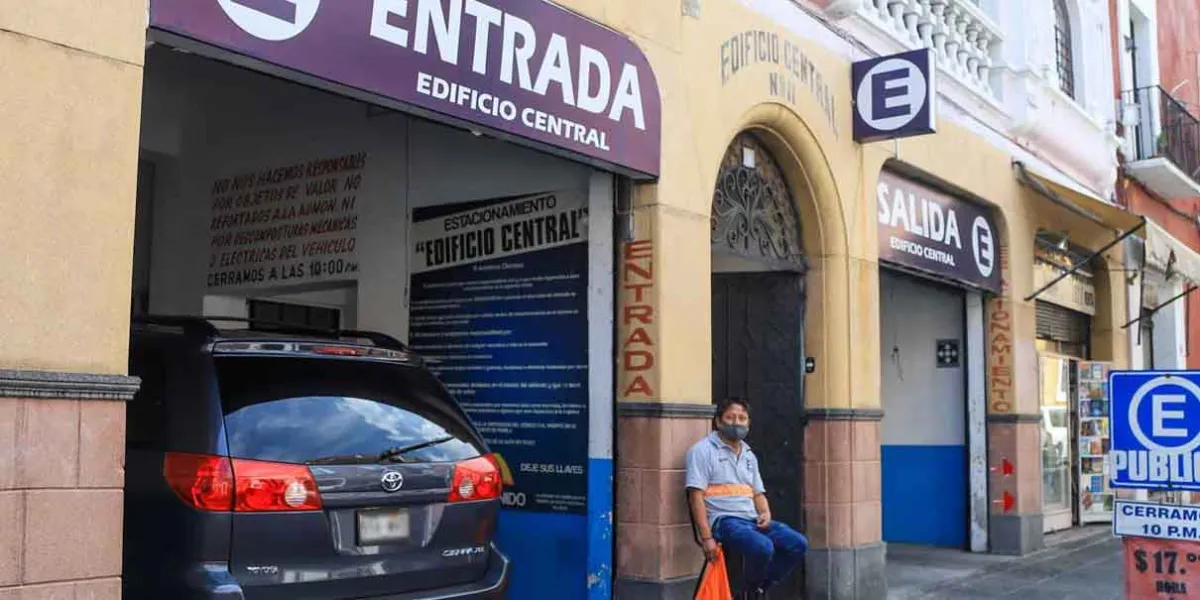 Ayuntamiento de Puebla instalará lectores de placas en estacionamientos públicos