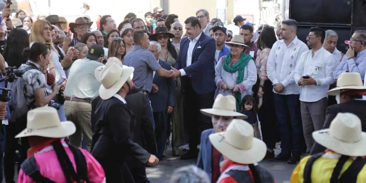 Gobierno cercano, itinerante y dinámico; más territorio y menos escritorio: Armenta