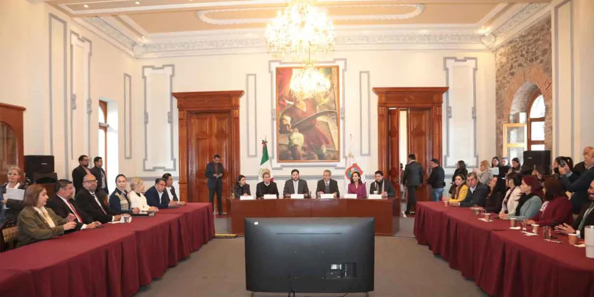 Presenta Chedraui a regidores avances del Plan Municipal de Desarrollo2.jpg