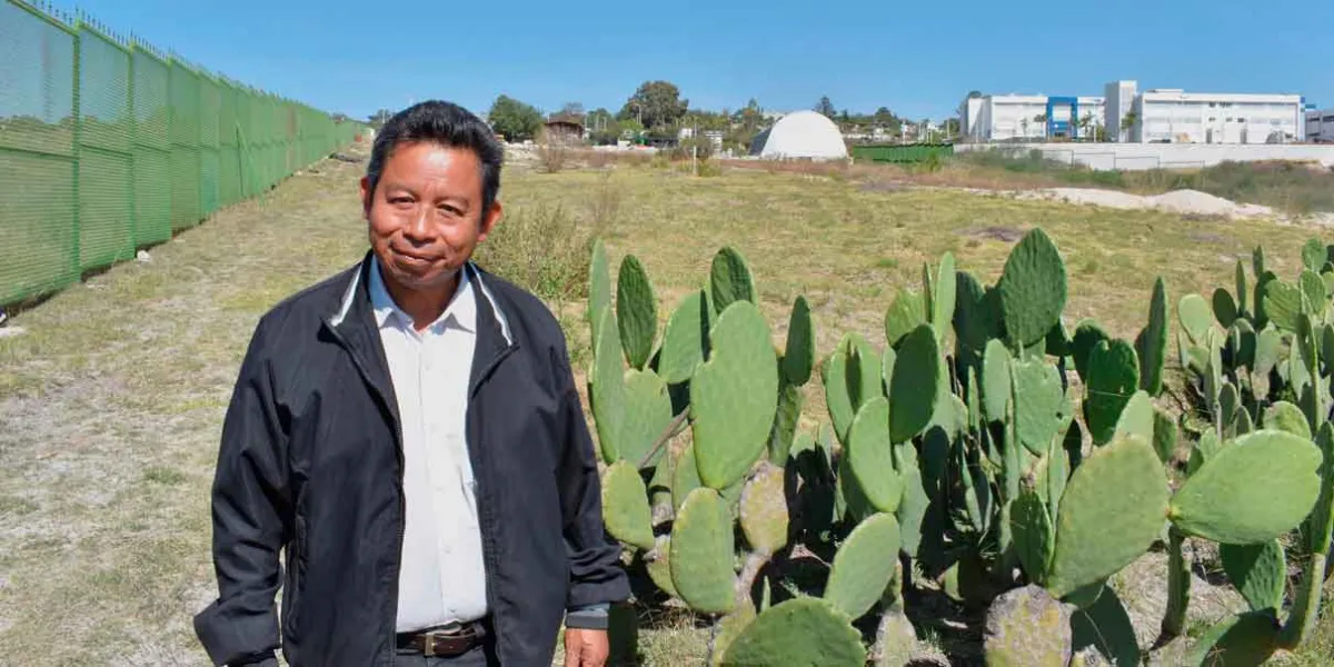 Académico del ICUAP investiga organismos del suelo que favorecen su fertilidad y conservación