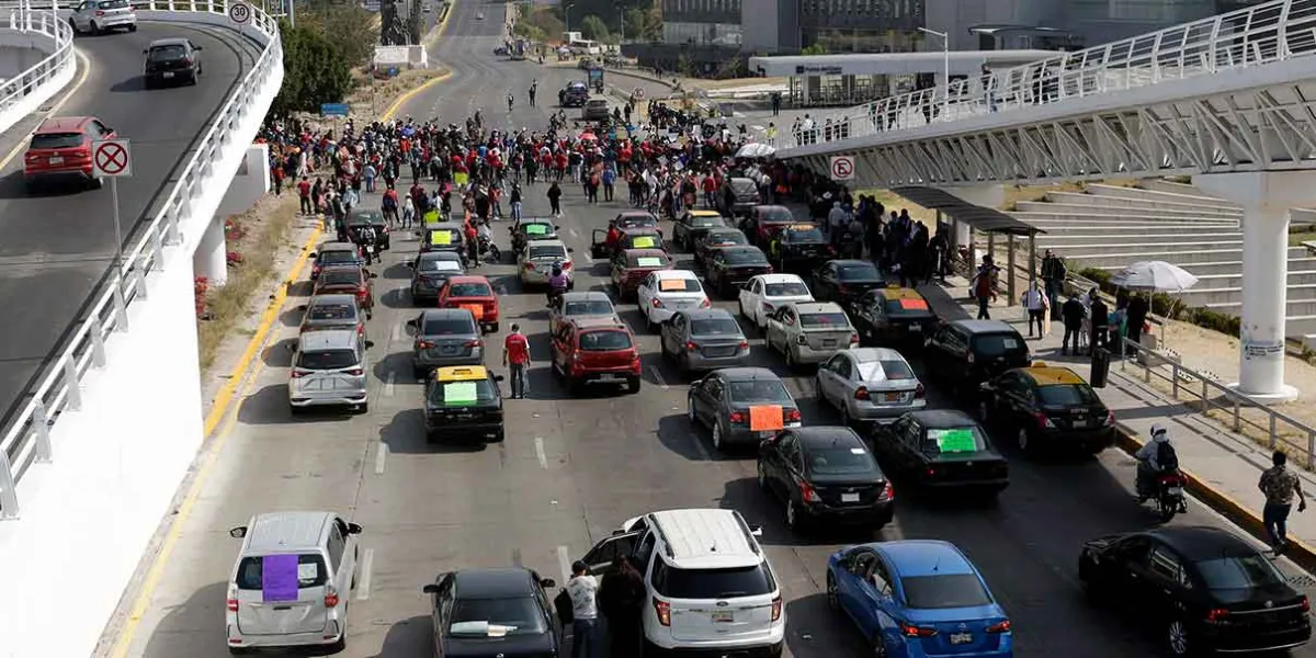 Taxis piratas, asaltos y operativos