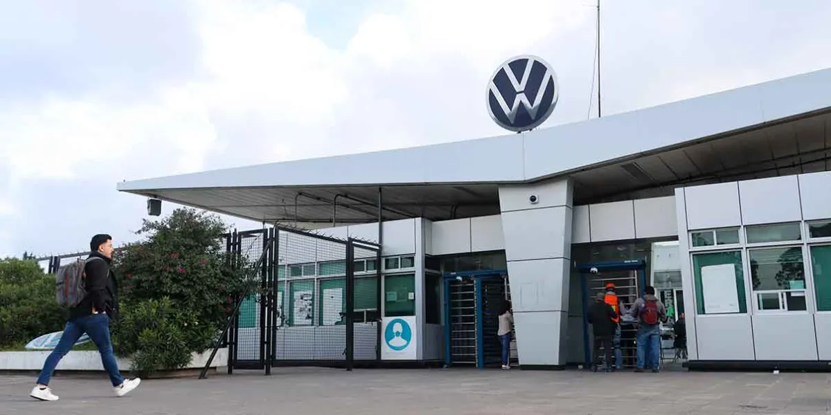 Paro en la planta de VW en Puebla por escasez de suministros