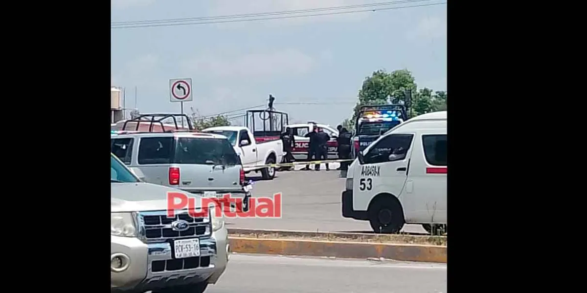 MATAN a hombre en tianguis de autos de Texmelucan; recibió 5 disparos